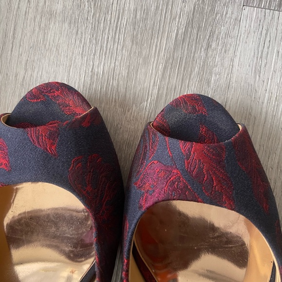 Badgley Mischka Blue and Red High Heel Shoes - Picture 2 of 9